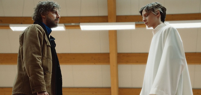 THE HOLY BOY seit 9. April als DVD, Blu-ray & digital erhältlich